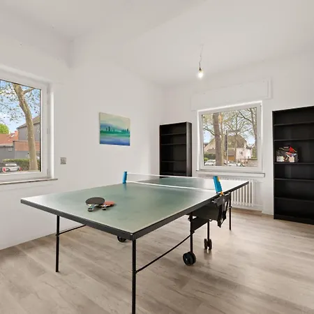 Geraeumiges Familienhaus Koeln Apartamento