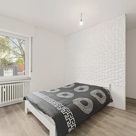 Geraeumiges Familienhaus Koeln Apartamento *