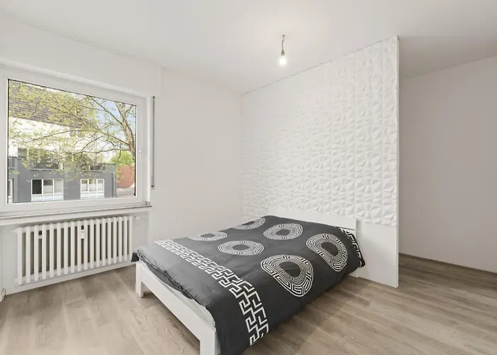 Geraeumiges Familienhaus Koeln Apartamento *